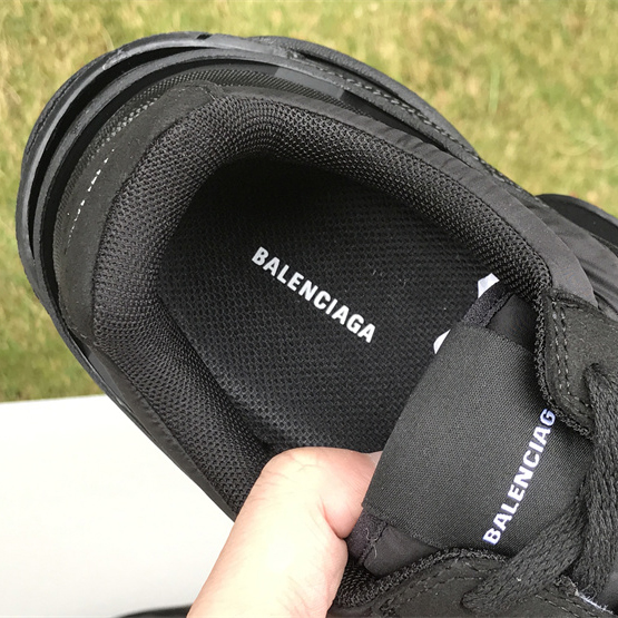 Balenciaga Sneaker  - DopestKickz