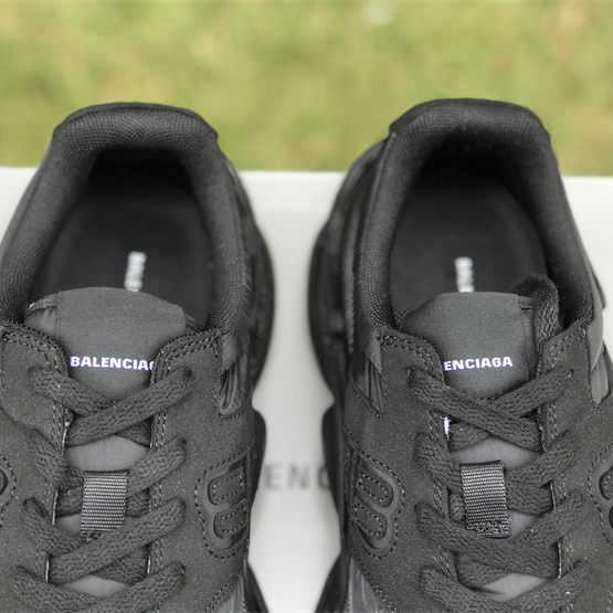 Balenciaga Sneaker  - DopestKickz