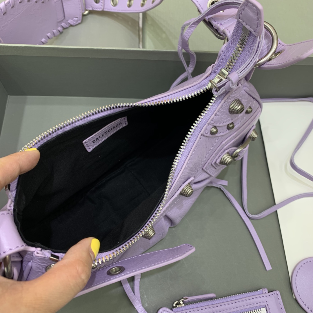 Balenciaga Le Cagole XS Shoulder Bag In purple (26-12-6cm) - DopestKickz