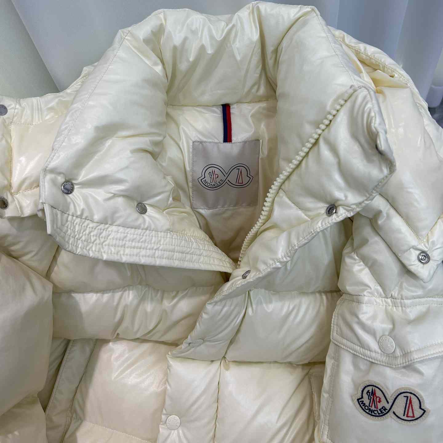 Moncler Maya 70 Short Down Jacket - DopestKickz