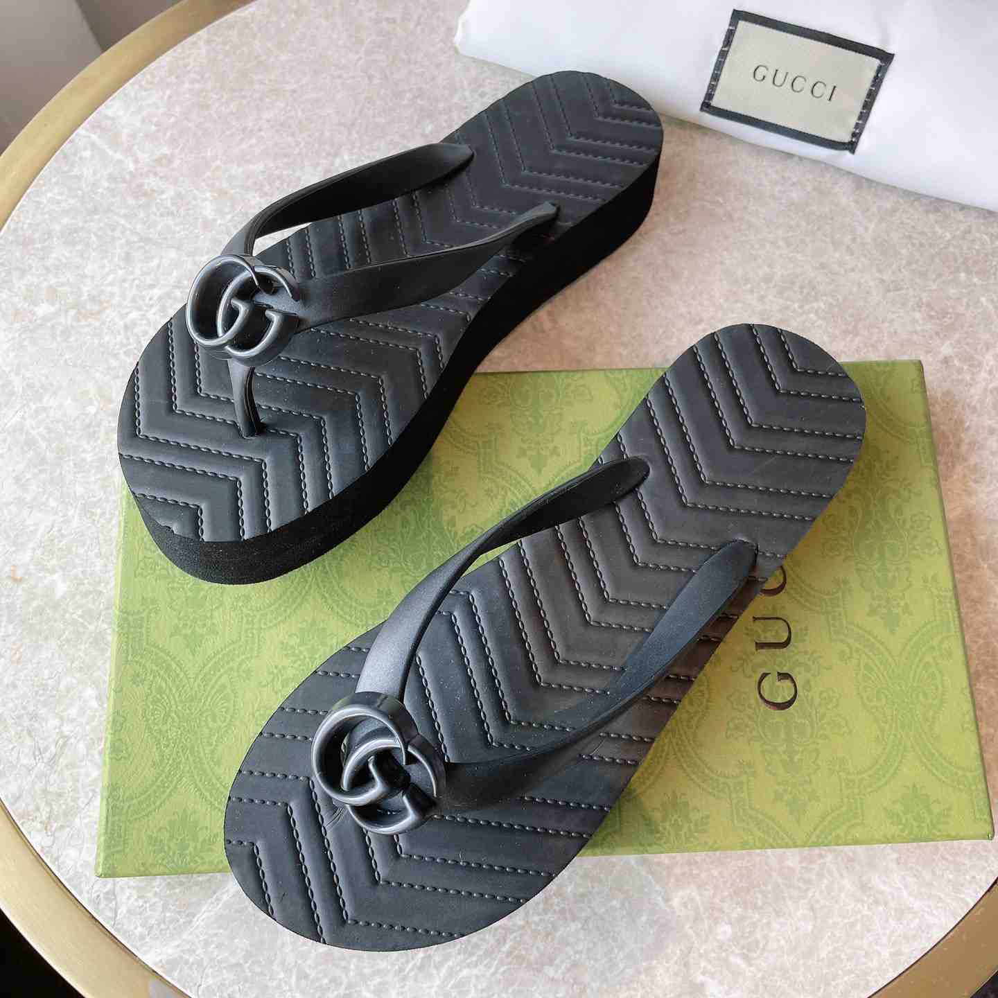 Gucci Women's Chevron Thong Sandal - DopestKickz