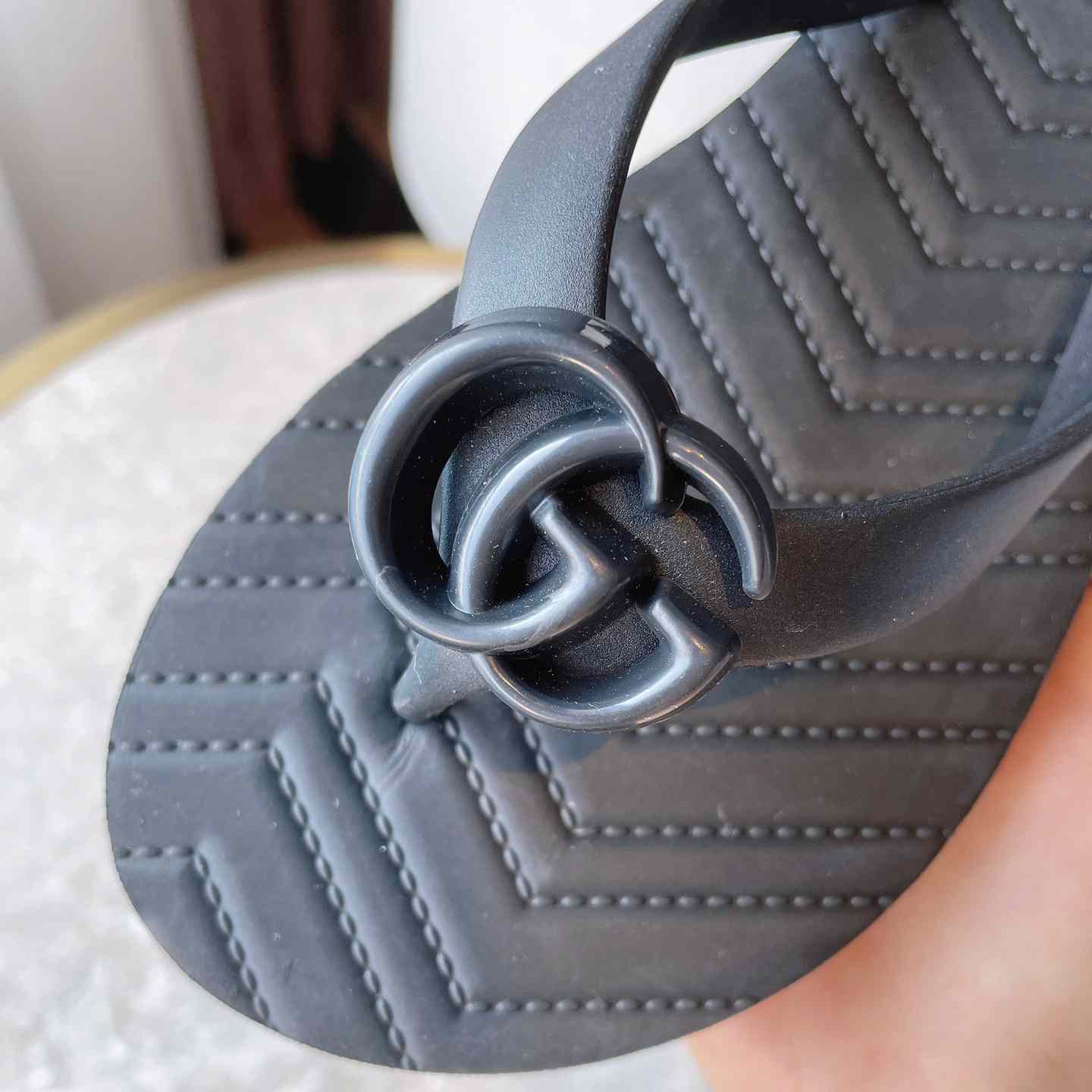 Gucci Women's Chevron Thong Sandal - DopestKickz