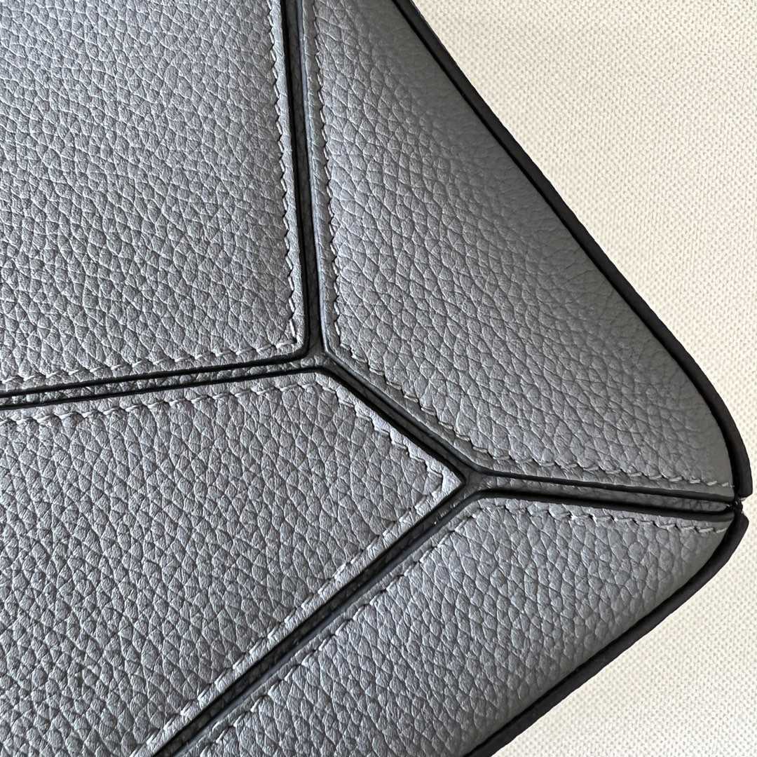 Loewe Puzzle Bag In Classic Calfskin(29-19.5-14cm) - DopestKickz