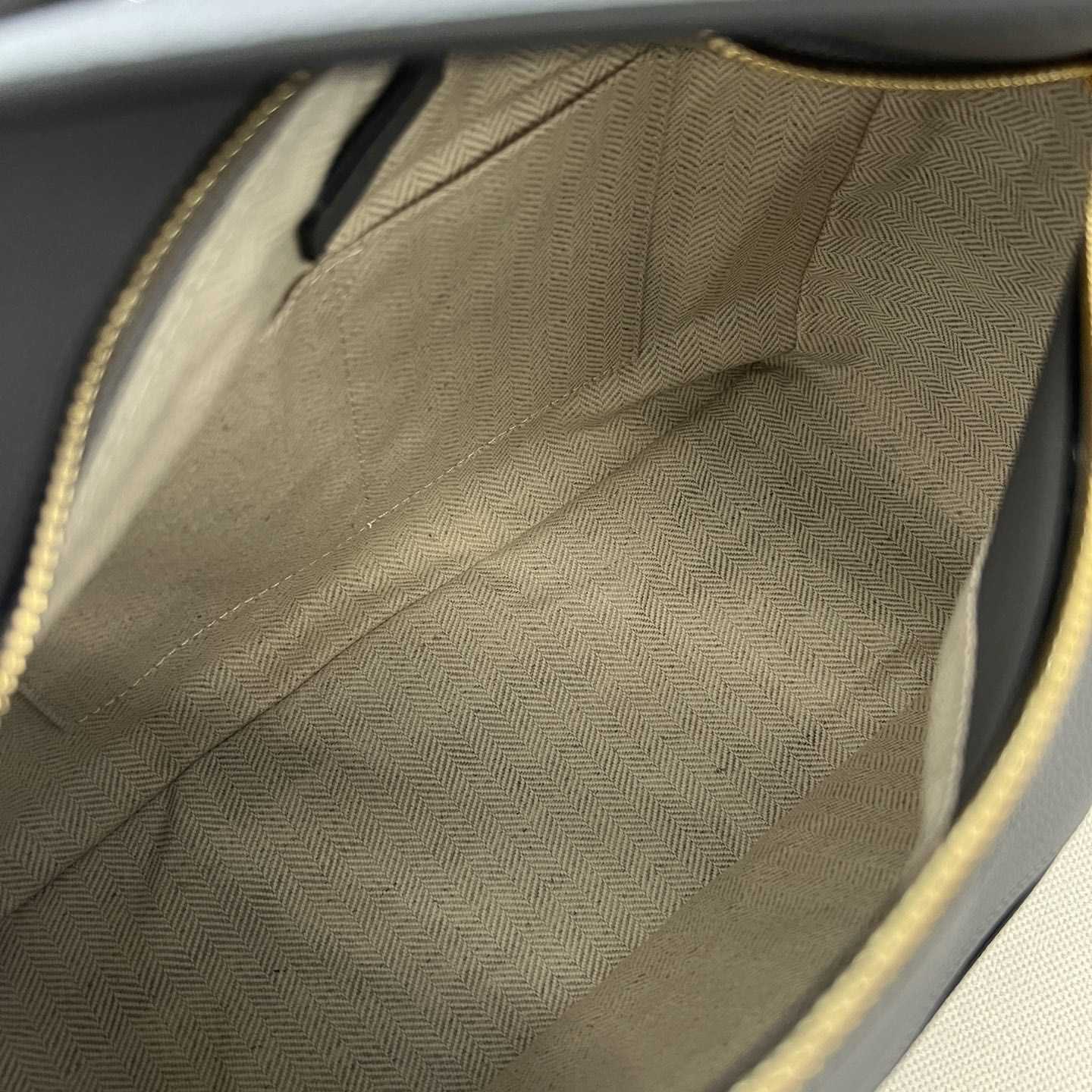 Loewe Puzzle Bag In Classic Calfskin(29-19.5-14cm) - DopestKickz