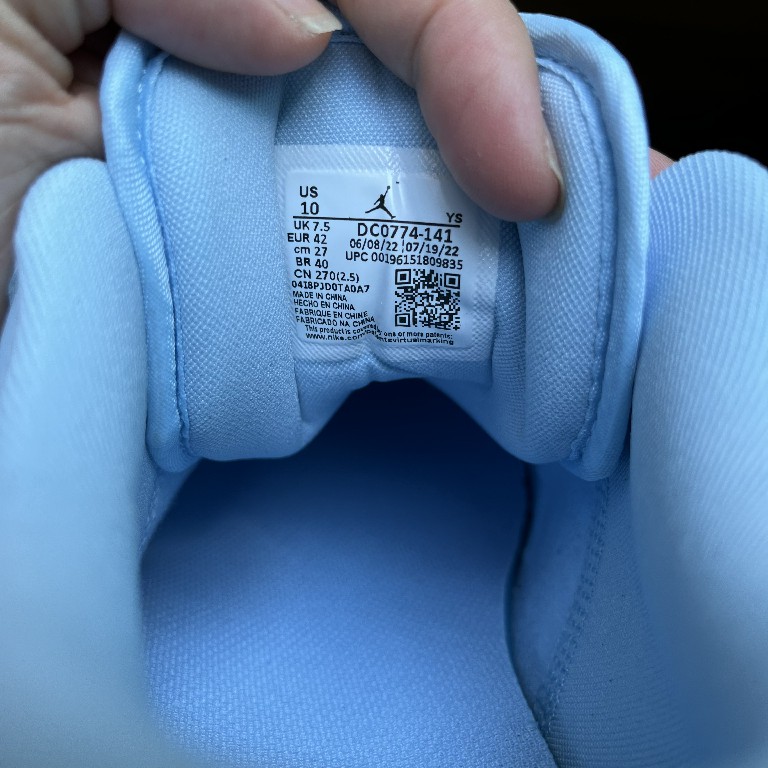 Air Jordan 1 Low Sneaker    DC0774-141 - DopestKickz