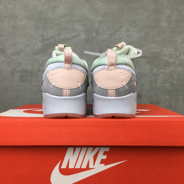 Nike Air Max90 Futura Sneakers      DM9922-001 - DopestKickz