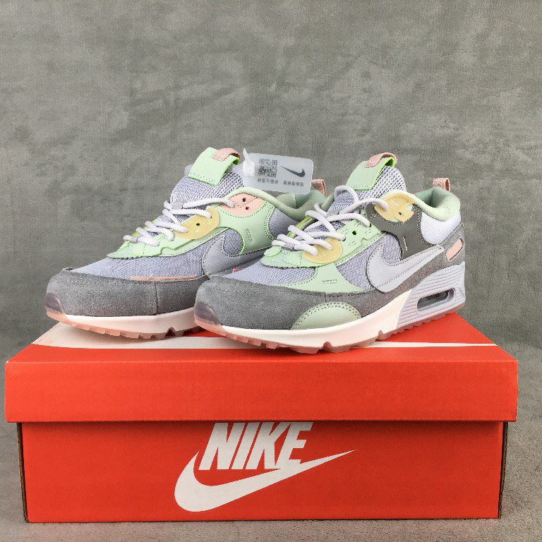 Nike Air Max90 Futura Sneakers      DM9922-001 - DopestKickz