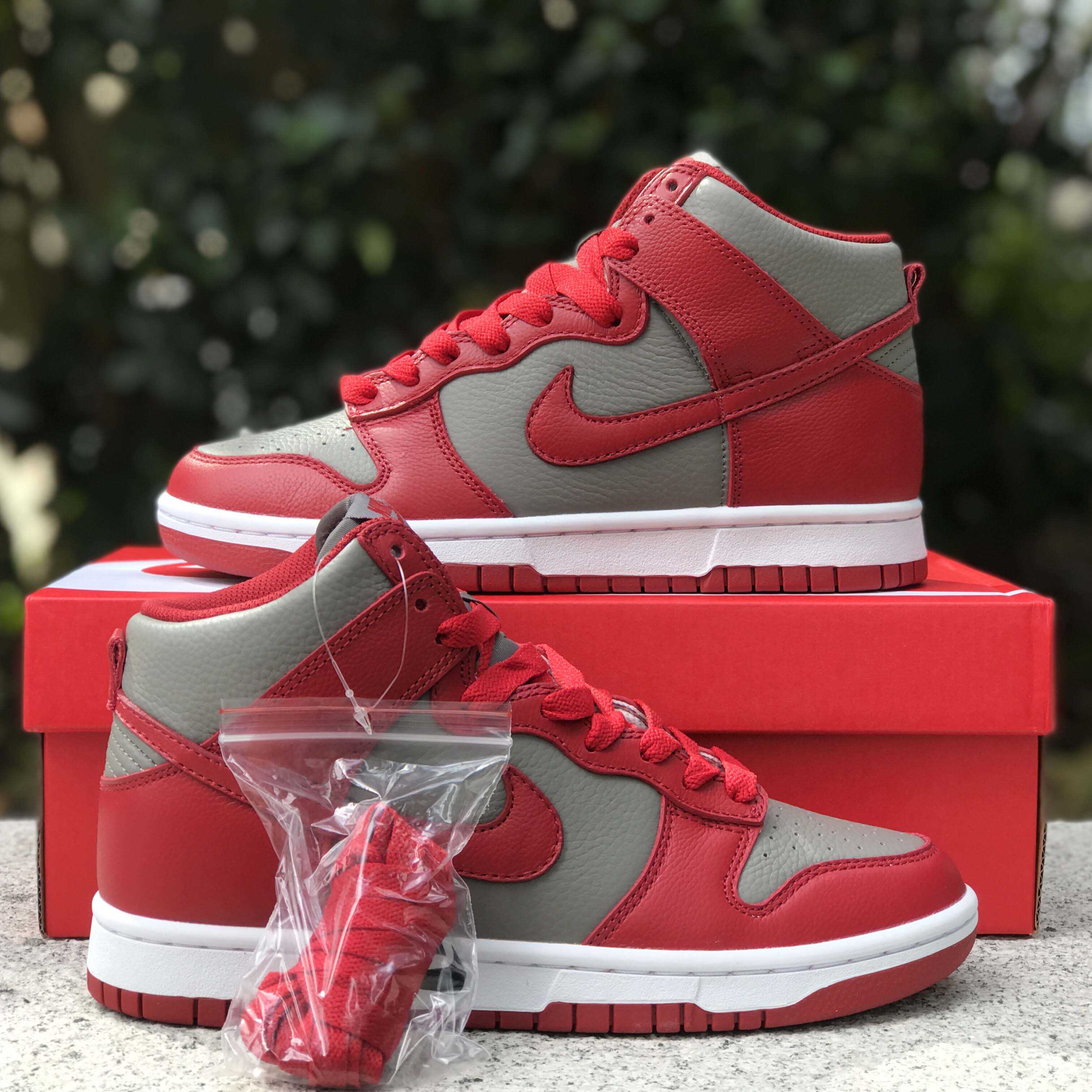 Nike Dunk High Unlv Sneaker        850477-001 - DopestKickz
