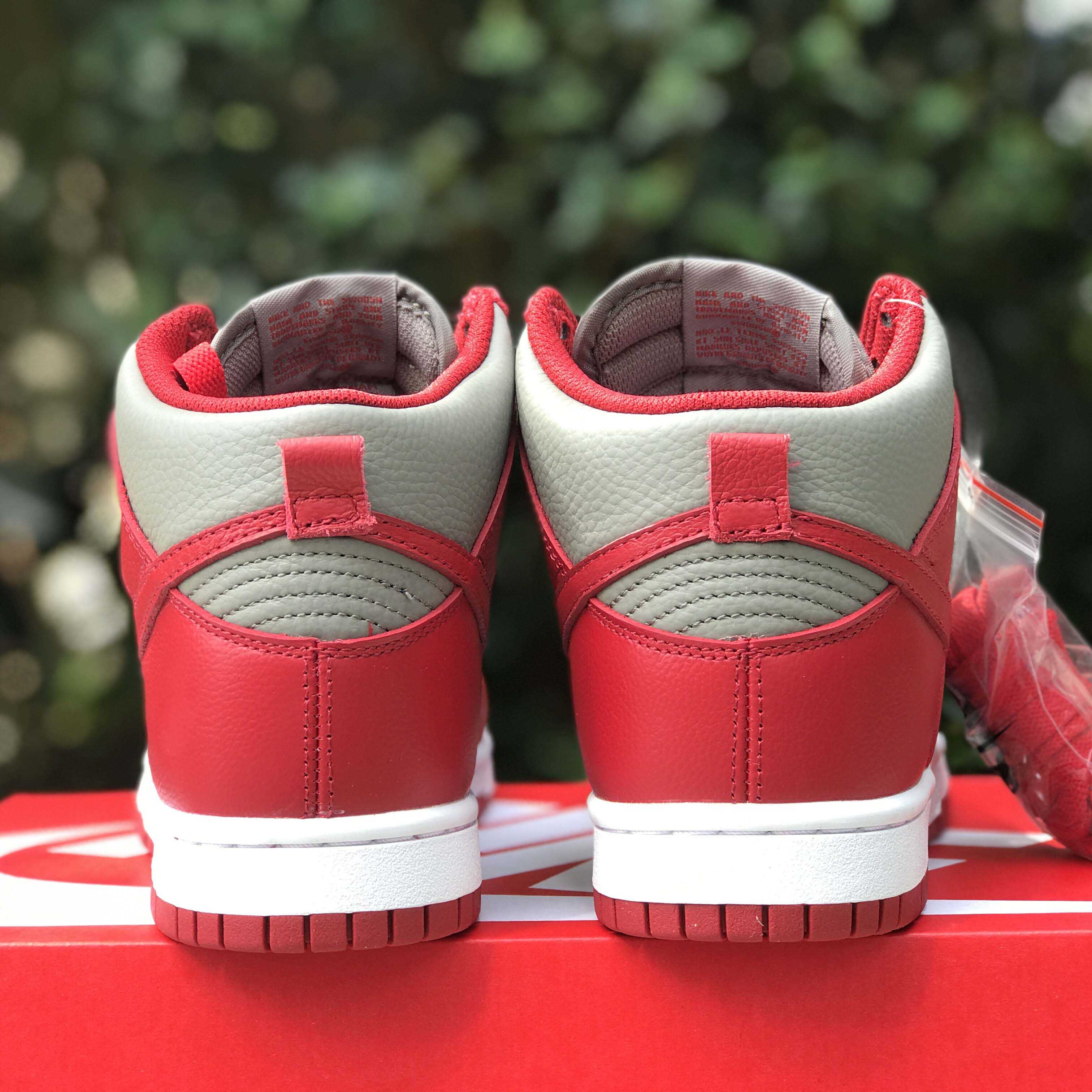 Nike Dunk High Unlv Sneaker        850477-001 - DopestKickz