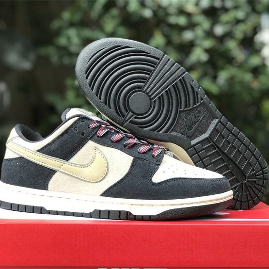 Nike Dunk Low Sneaker       DV3054-001 - DopestKickz