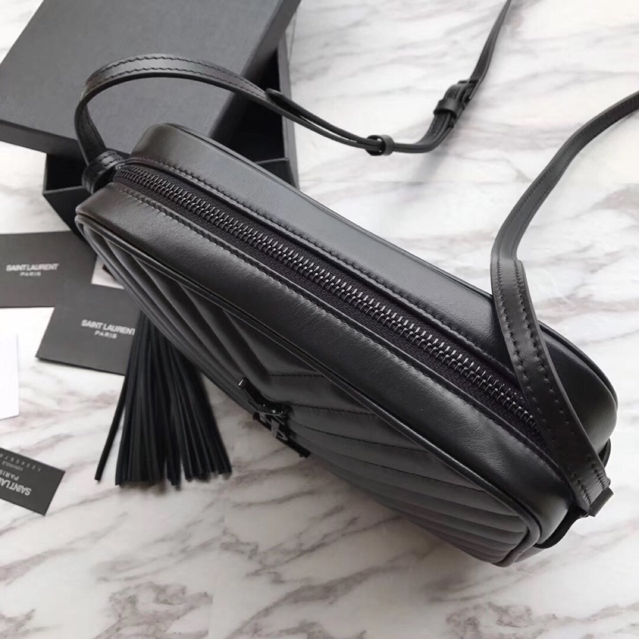 Saint Laurent Black Leather Shoulder Bag ( 23-16-6 cm) - DopestKickz