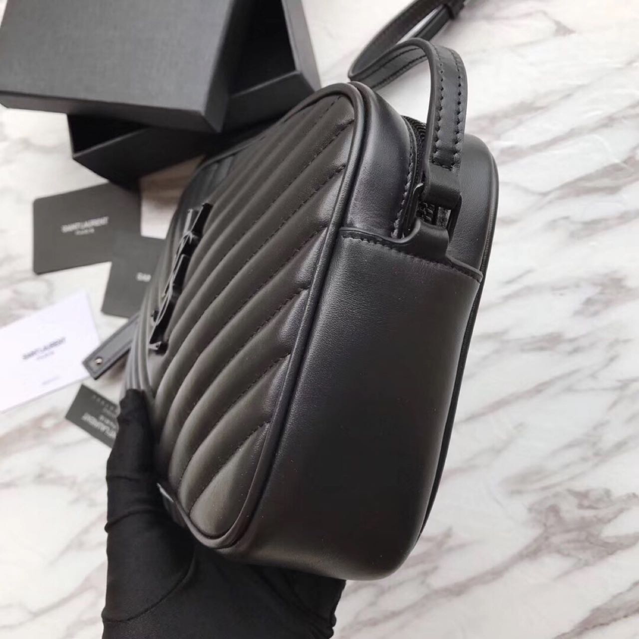 Saint Laurent Black Leather Shoulder Bag ( 23-16-6 cm) - DopestKickz