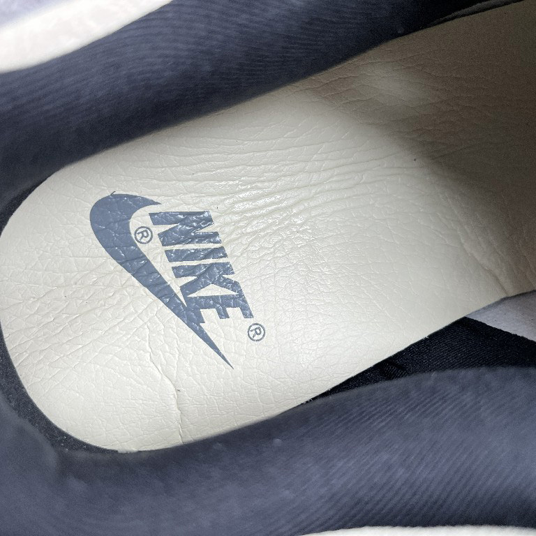 Nike Dunk Low Sneaker      DV3053-001 - DopestKickz