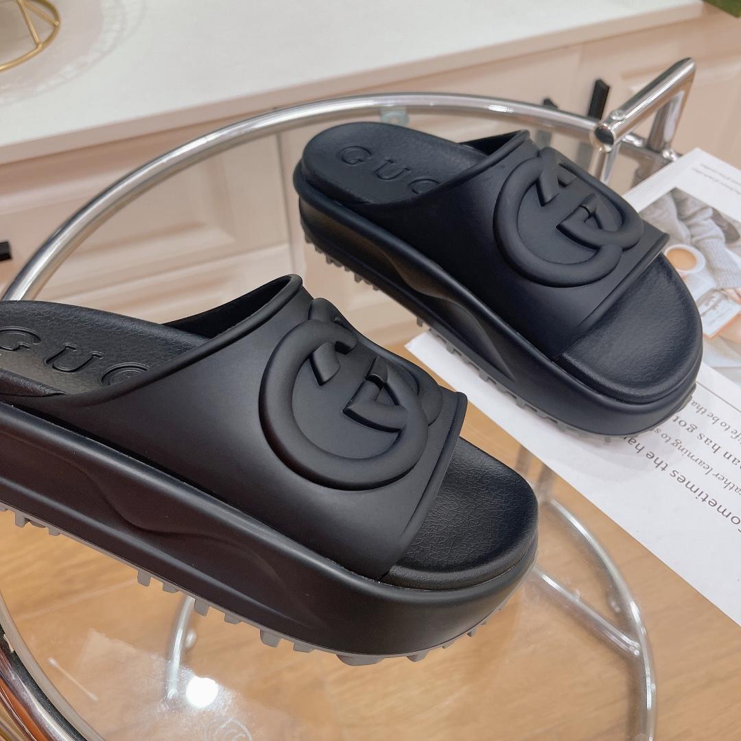 Gucci Women's Slide With Interlocking G - DopestKickz