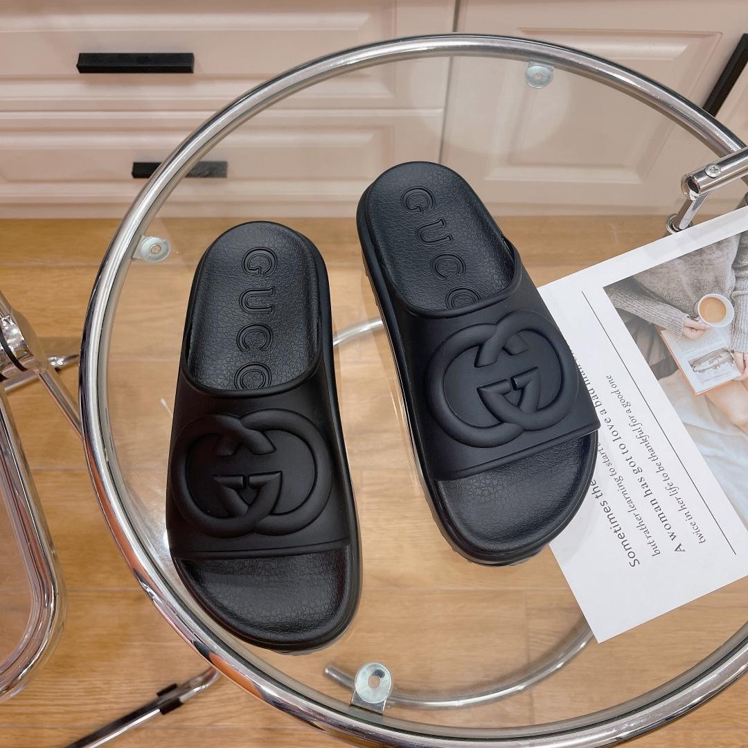 Gucci Women's Slide With Interlocking G - DopestKickz