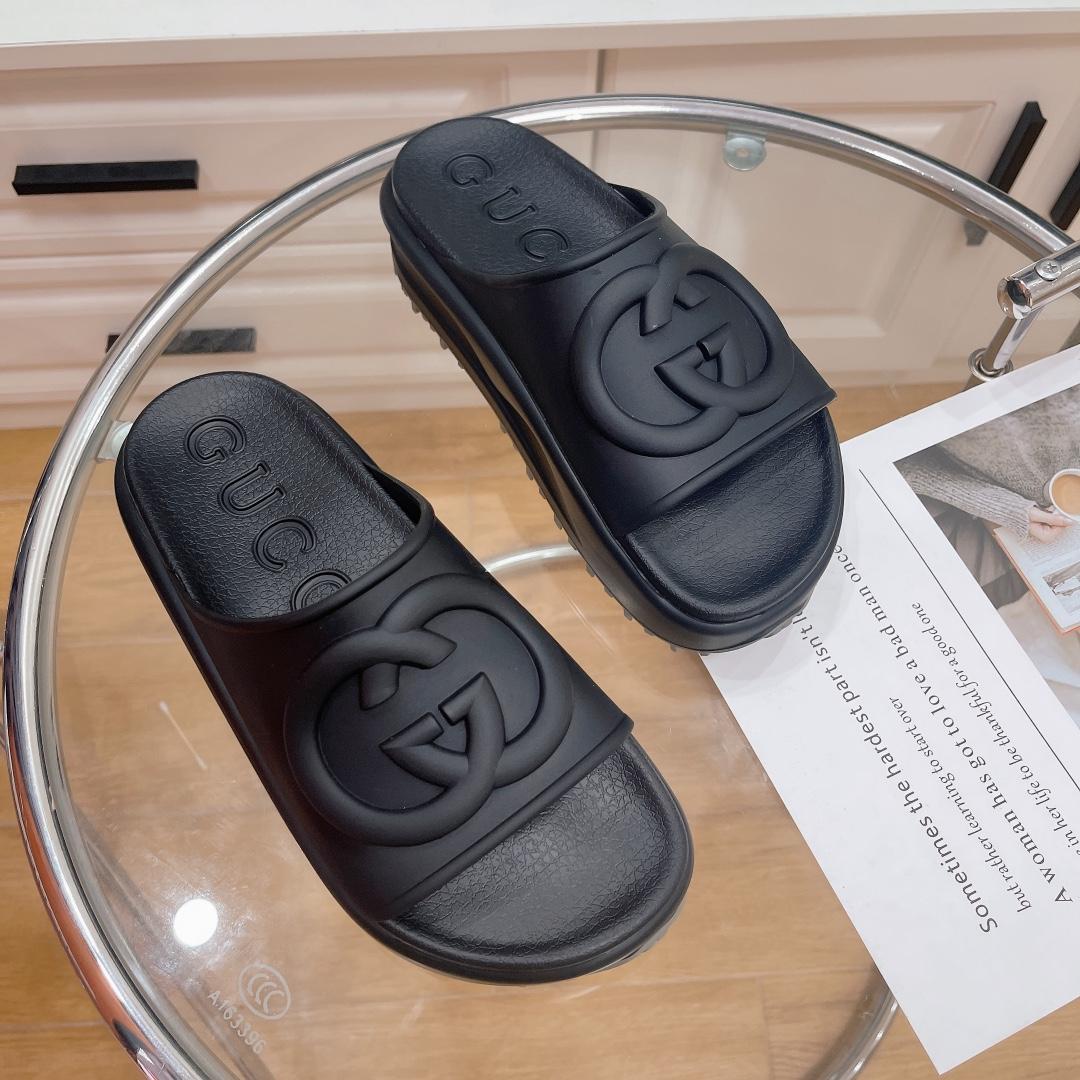 Gucci Women's Slide With Interlocking G - DopestKickz