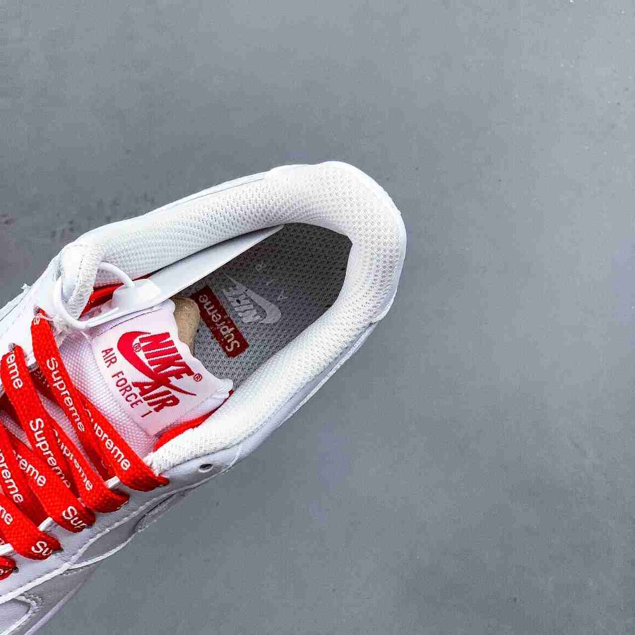Supreme x Nike Air Force 1 Low  Sneaker    0926481X32 - DopestKickz