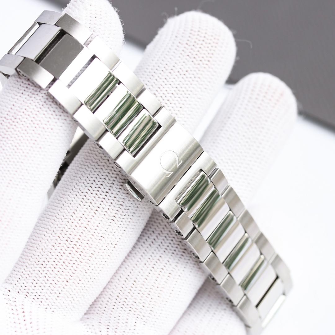 Omega “Speedmaster ‘57” Co-Axial Master Chronometer Chronograph   42mm - DopestKickz