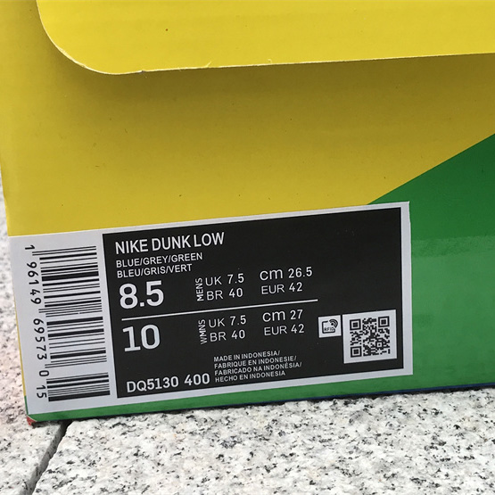 Fly Streetwear x Nike SB Dunk Low Sneaker         DQ5130-400 - DopestKickz