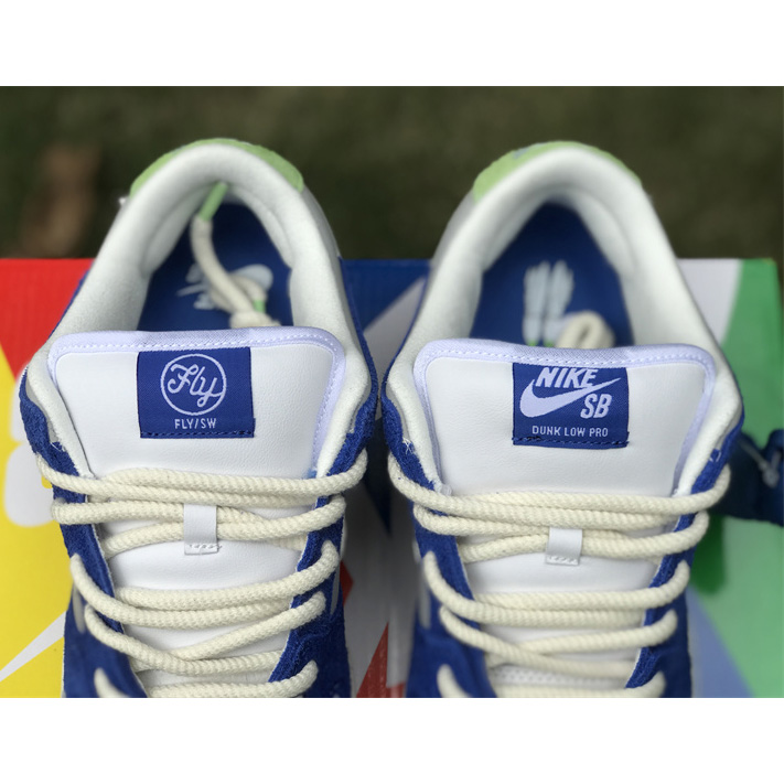 Fly Streetwear x Nike SB Dunk Low Sneaker         DQ5130-400 - DopestKickz