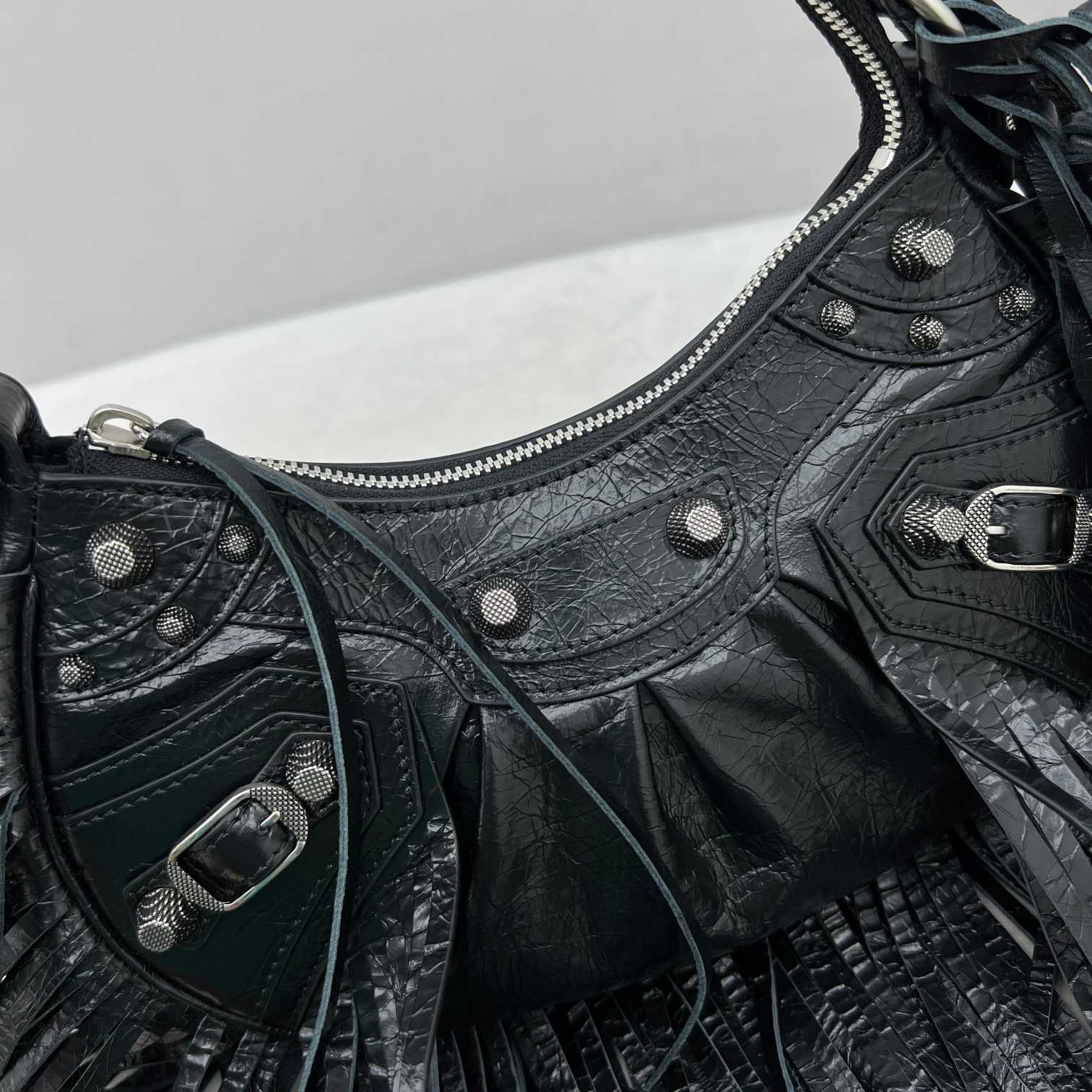 Balenciaga Women's Le Cagole Shoulder Bag(26-16-9.9cm) - DopestKickz