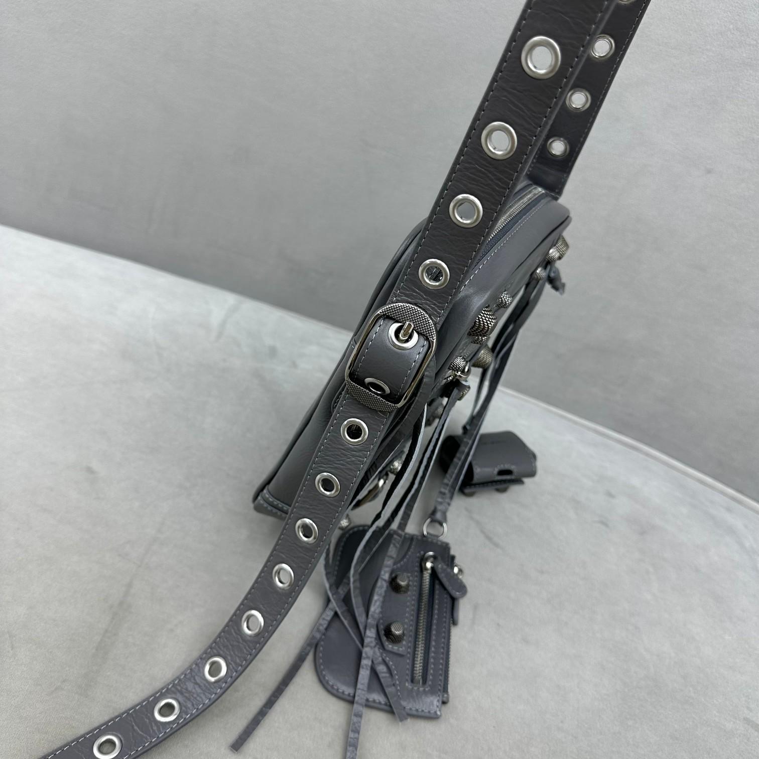 Balenciaga Men's Le Cagole Crossbody Bag(21-17-4.5cm) - DopestKickz