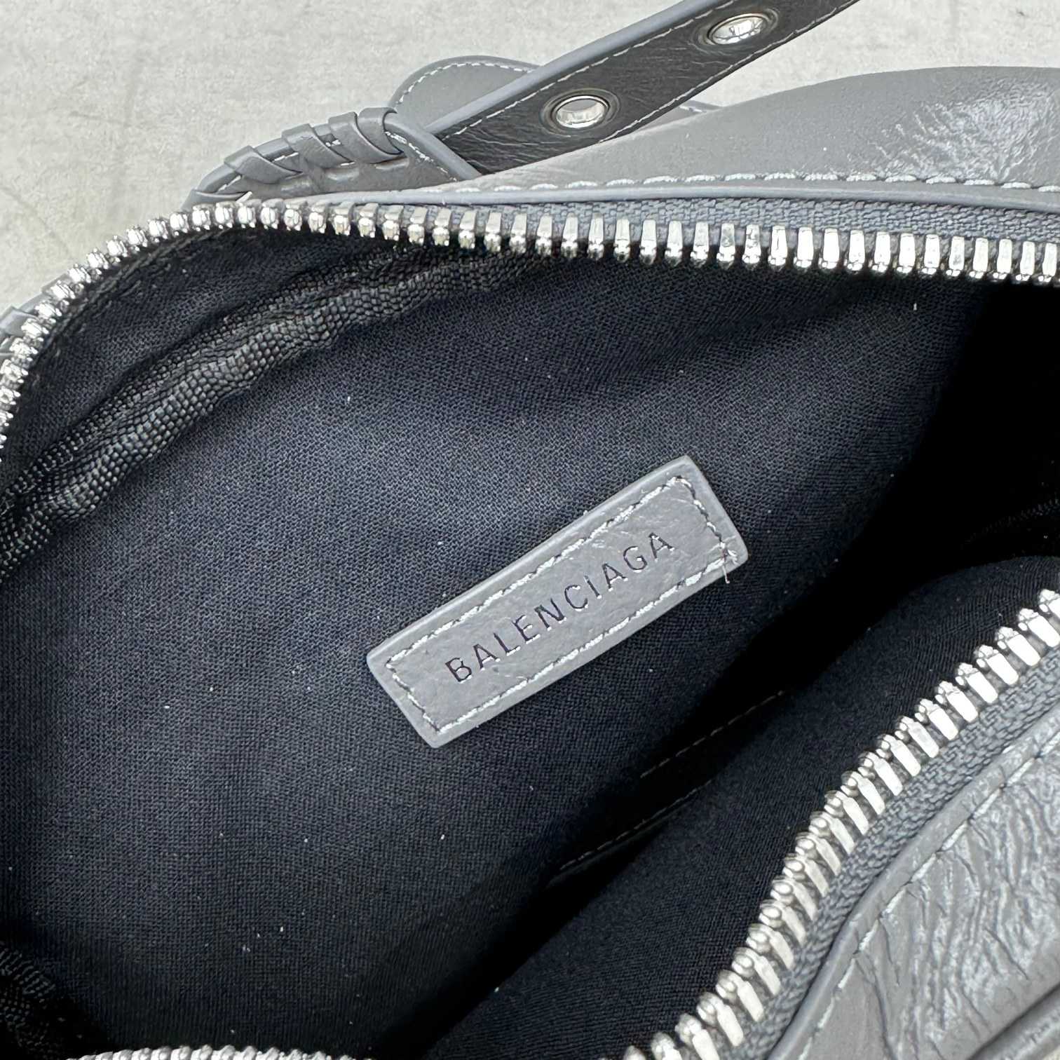 Balenciaga Men's Le Cagole Crossbody Bag(21-17-4.5cm) - DopestKickz