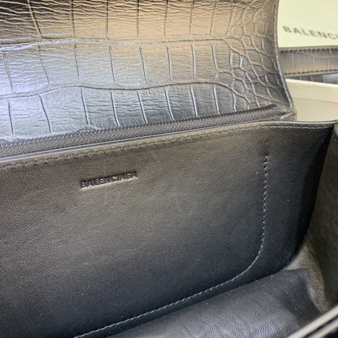 Balenciaga Gossip Small Bag (23.5-12.4-10.4cm) - DopestKickz