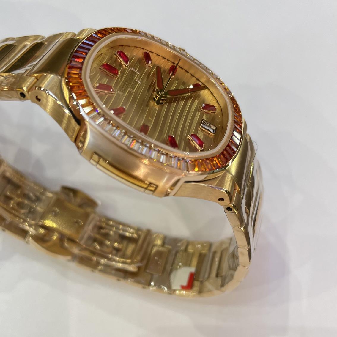 Patek Philipps 7118/1300R - Nautilus Watch - DopestKickz