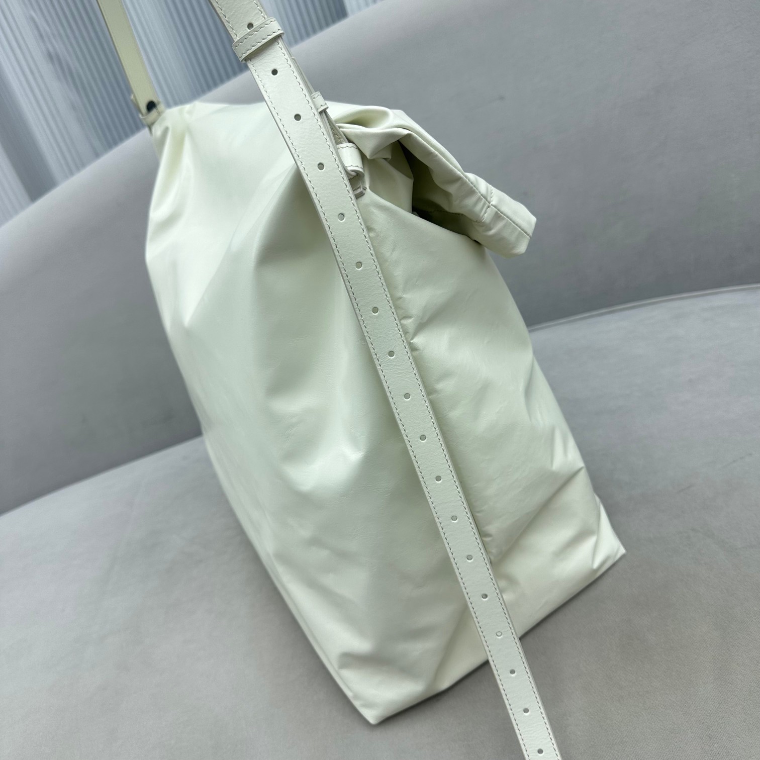 Balenciaga Trash Bag Large Pouch In White(37-40-52cm) - DopestKickz