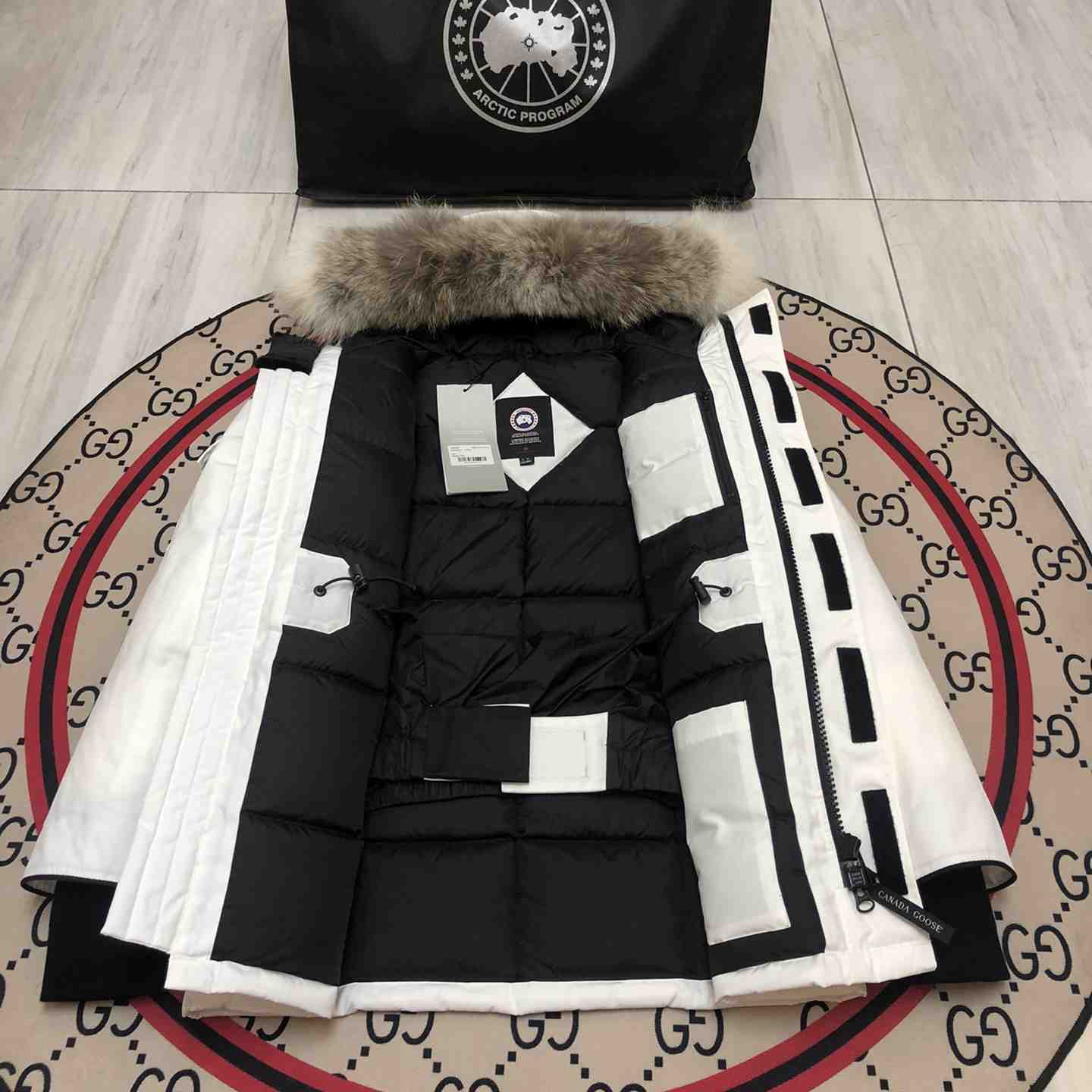 Canada Goose Expedition Parka Heritage - DopestKickz
