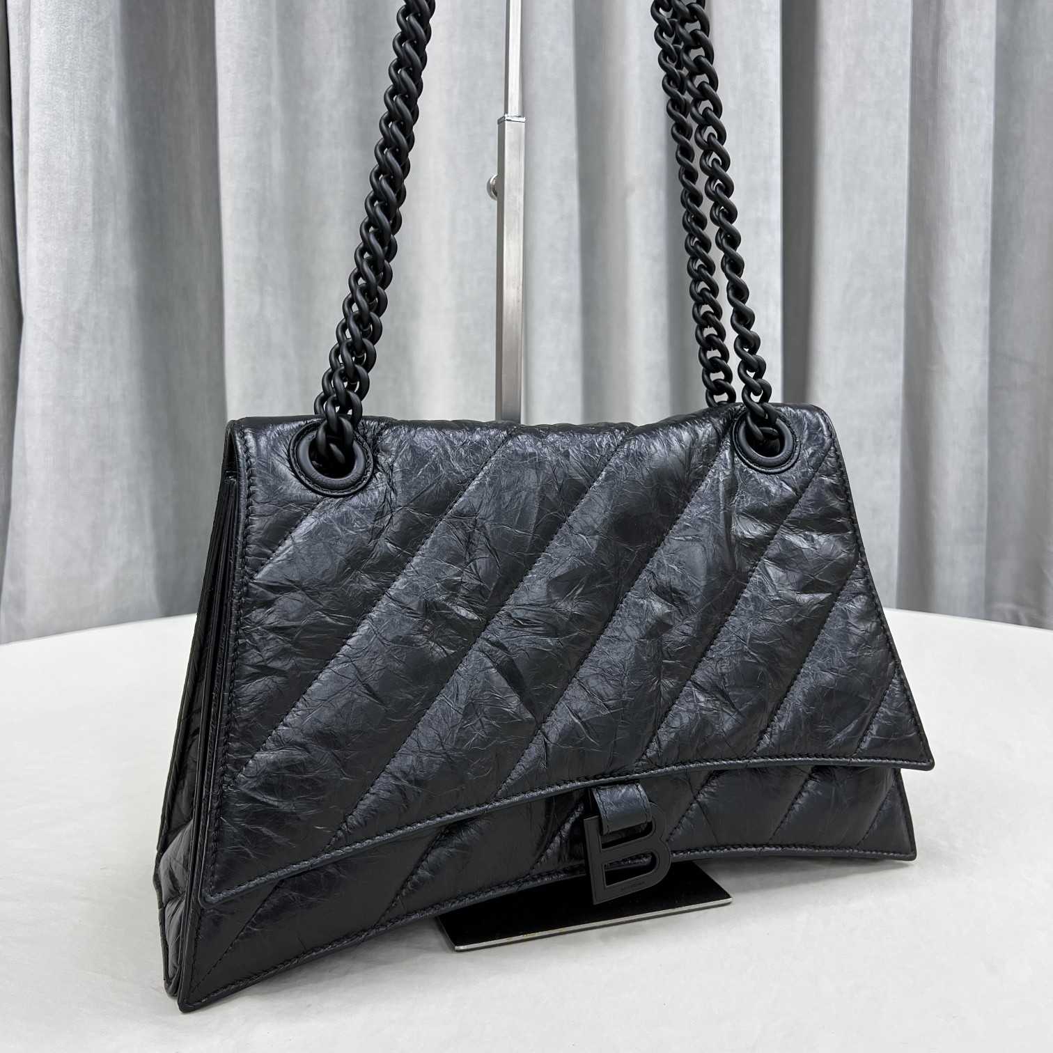 Balenciaga Women's Crush Medium Chain Bag Quilted In Black(31-20-12cm) - DopestKickz