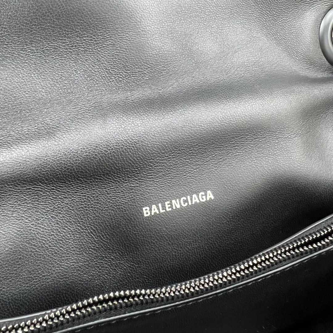 Balenciaga Women's Crush Medium Chain Bag Quilted In Black(31-20-12cm) - DopestKickz