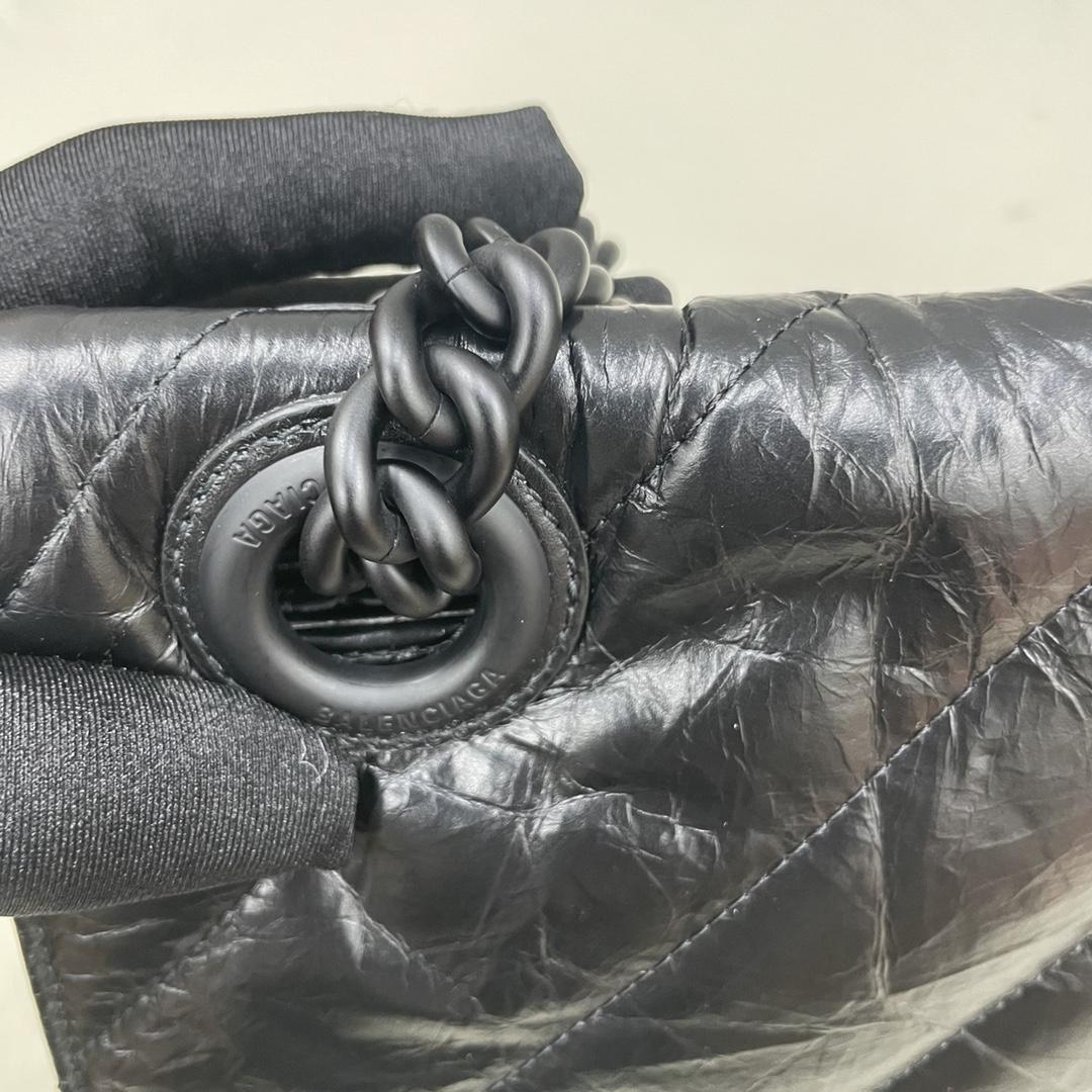 Balenciaga Women's Crush Large Chain Bag Quilted In Black(40-11-25cm) - DopestKickz