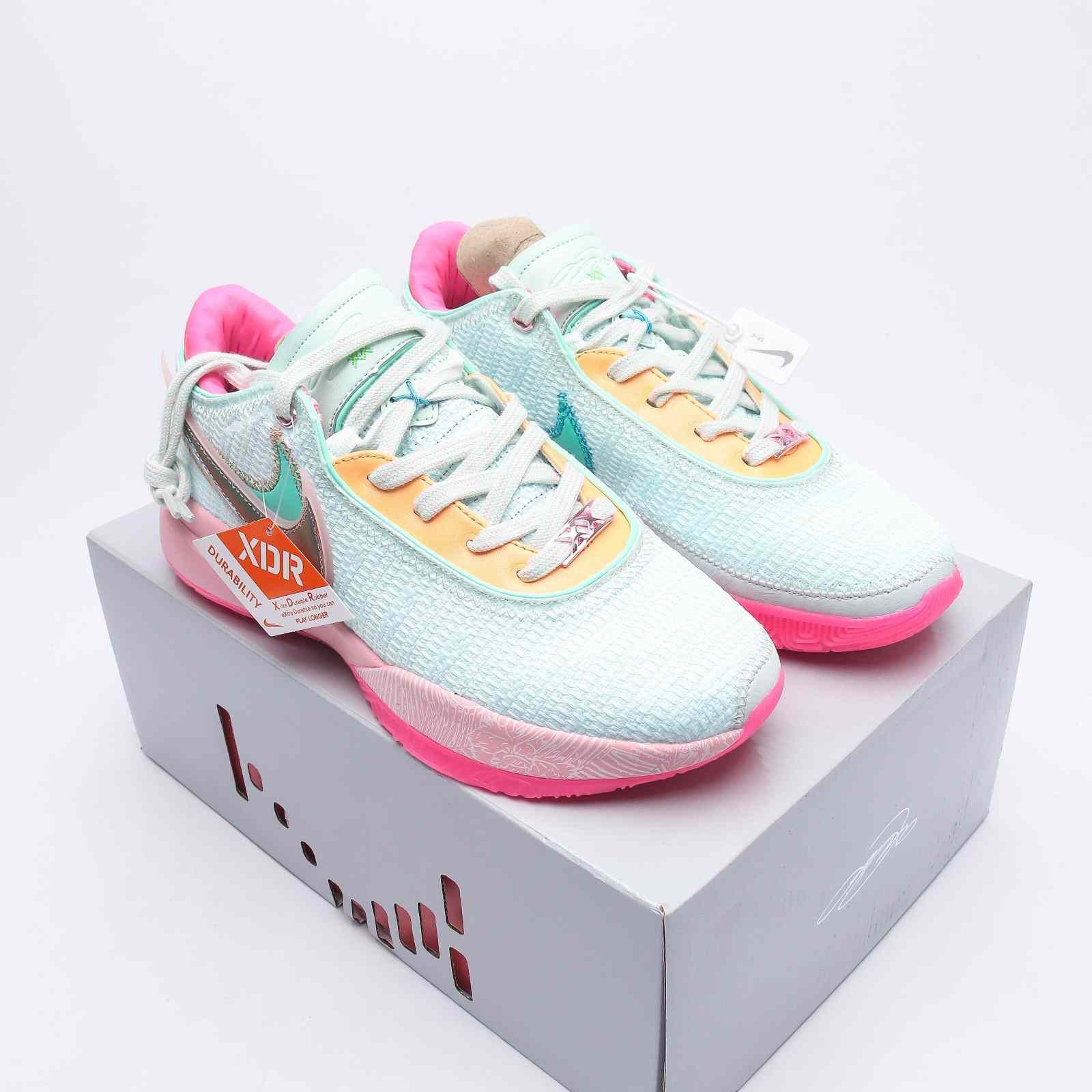 Nike Lebron XX EP Sneakers     DJ5423-100 - DopestKickz