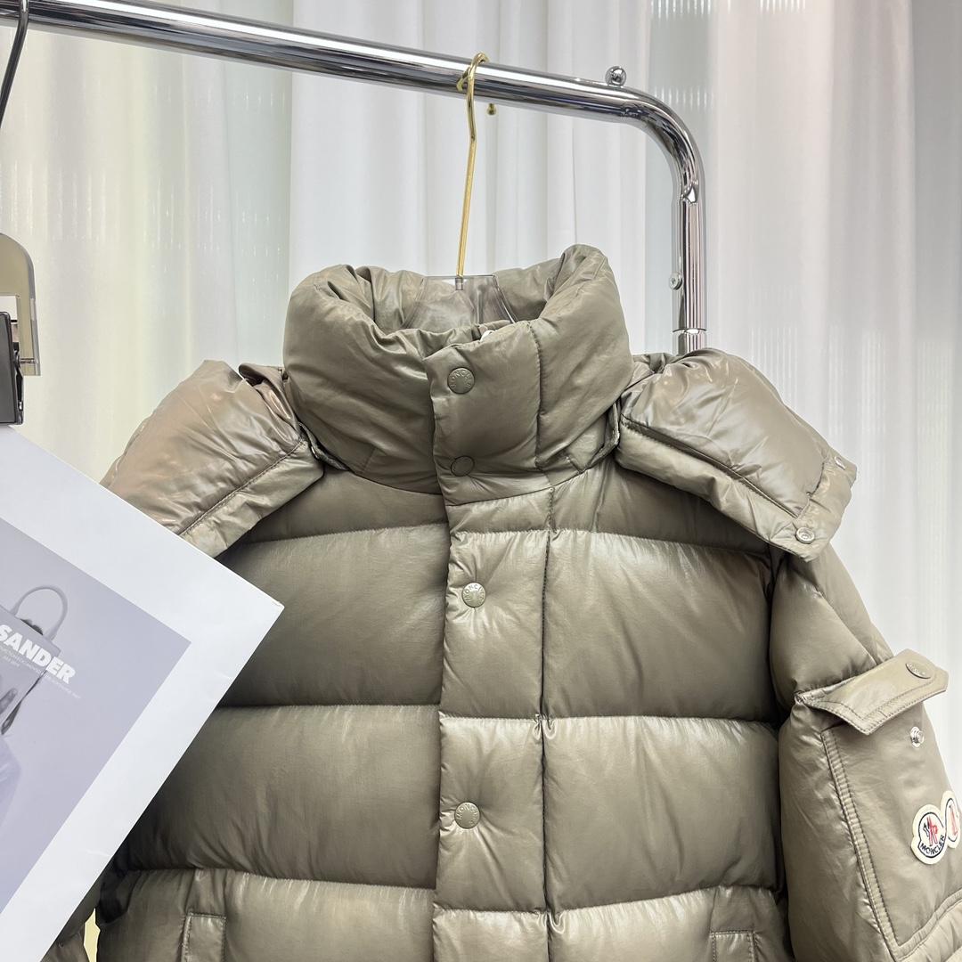 Moncler Maya 70 Short Down Jacket - DopestKickz