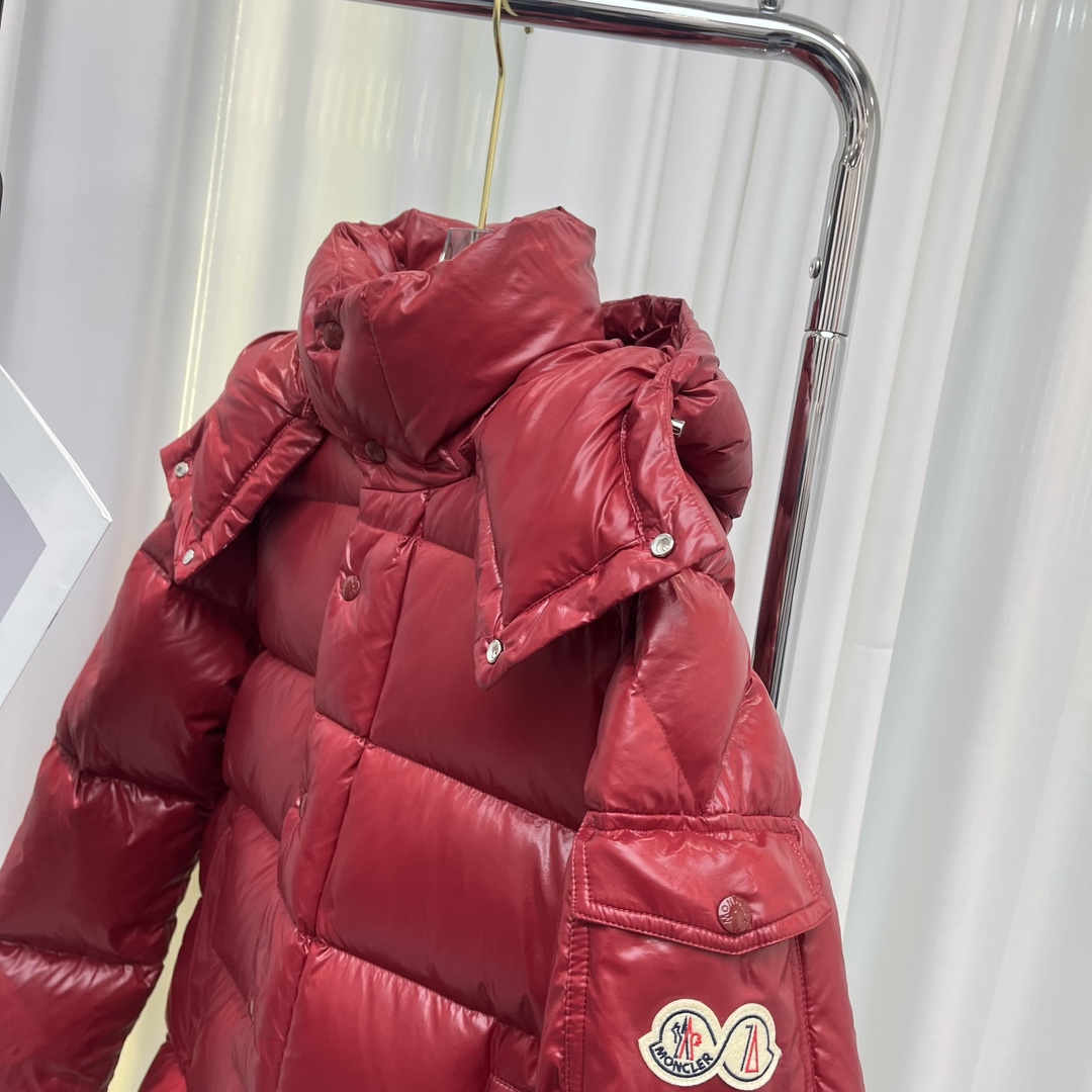 Moncler Maya 70 Short Down Jacket - DopestKickz
