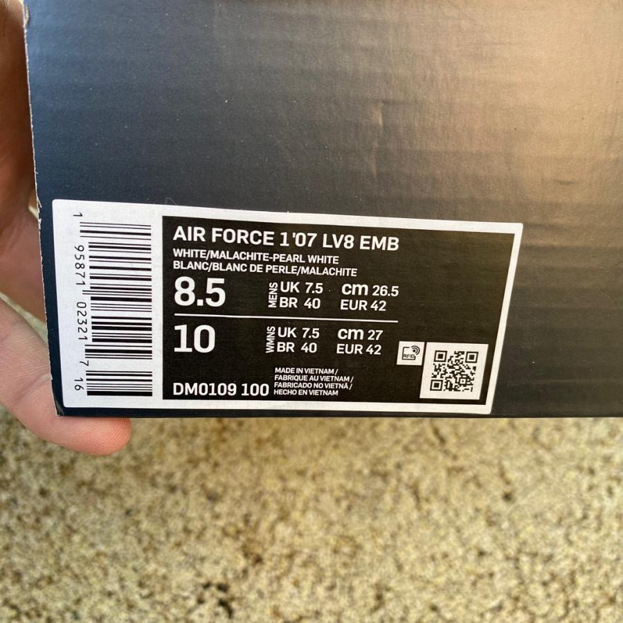 Nike Air Force 1 07 LV8 EMB Sneaker    DM0109-100 - DopestKickz