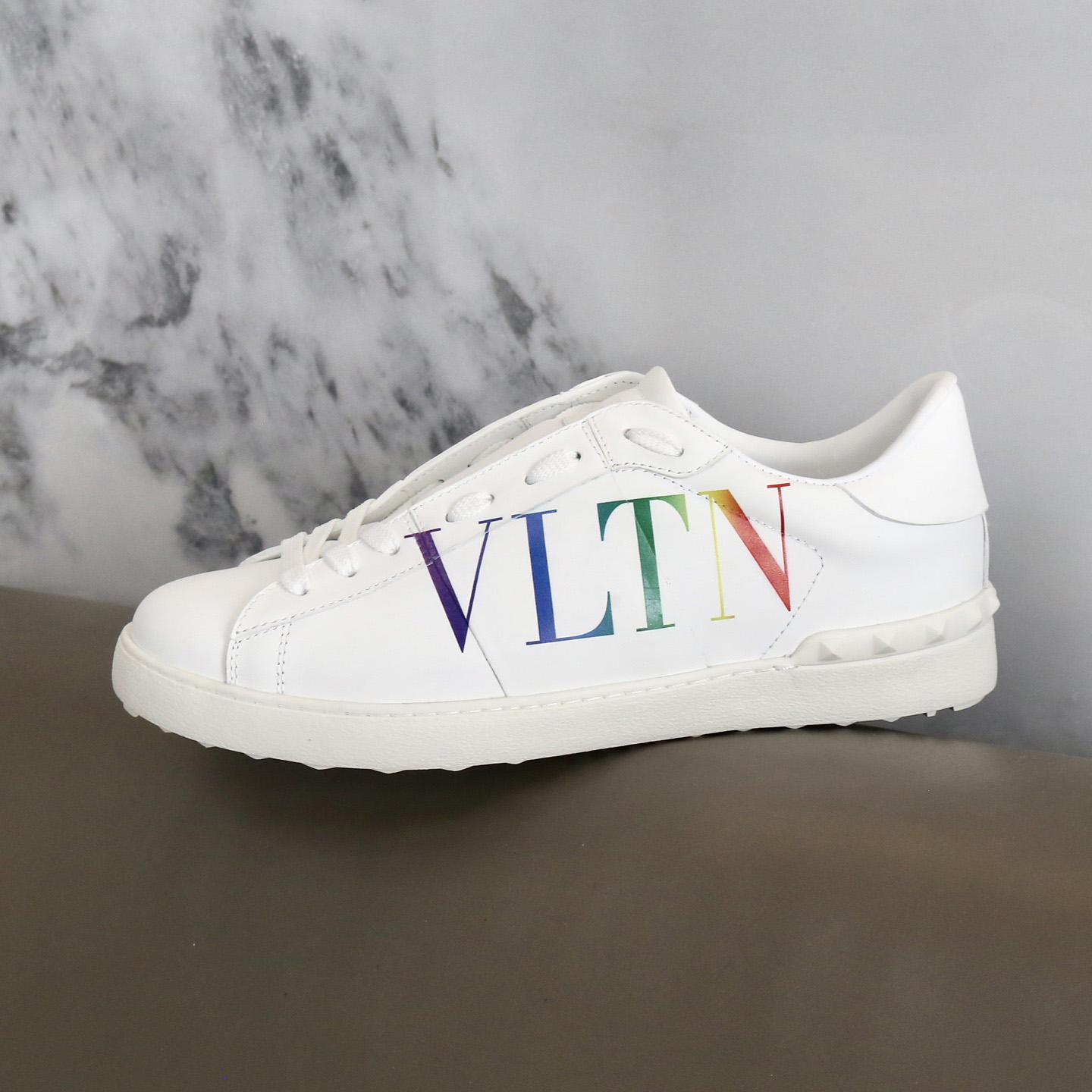 Valenti Garavani Logo Print Sneakers - DopestKickz