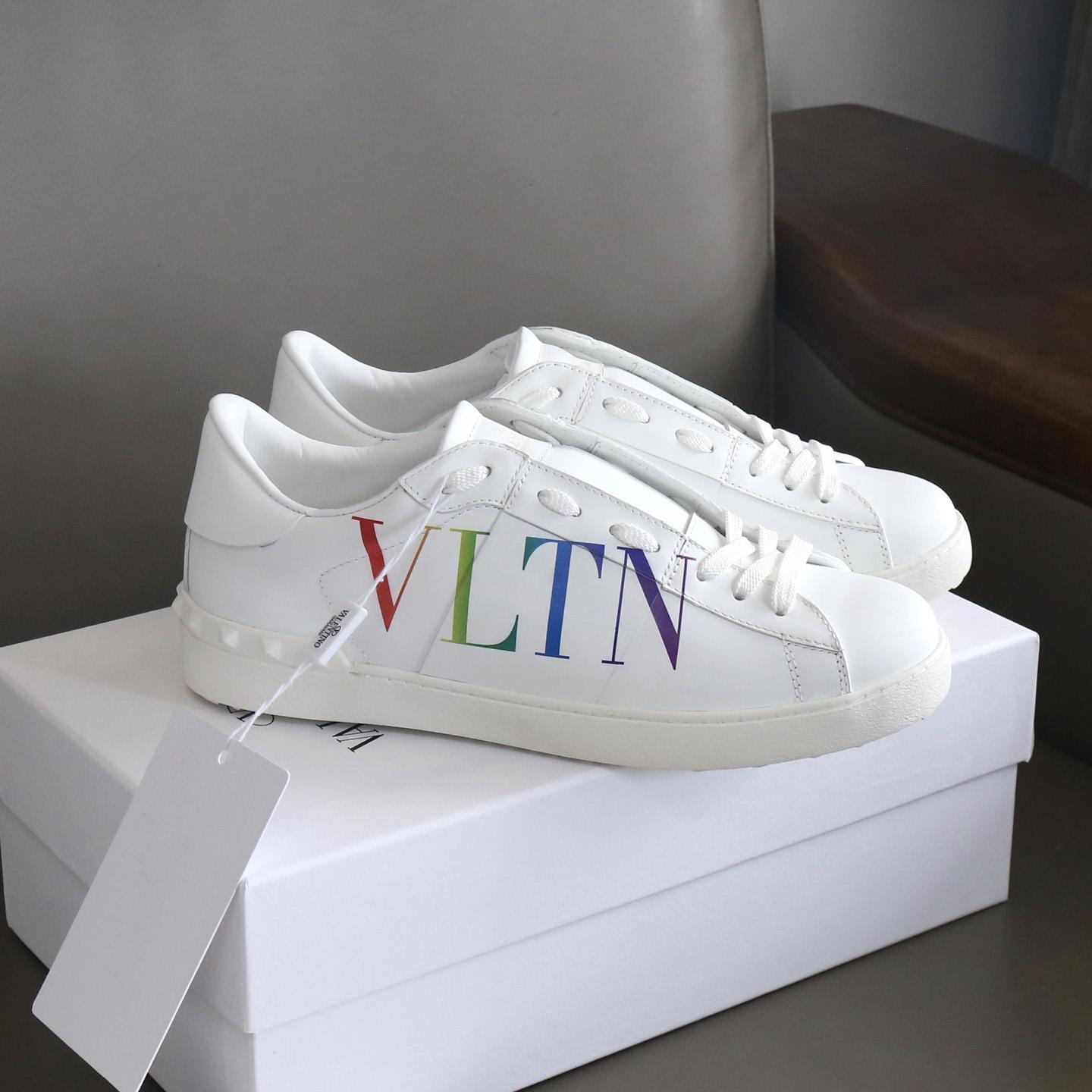 Valenti Garavani Logo Print Sneakers - DopestKickz