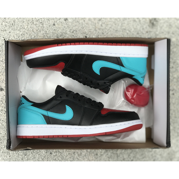 Air Jordan 1 Low OG WMNS “UNC to Chicago” Sneaker      CZ0775-046  - DopestKickz