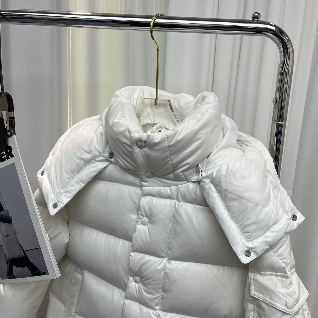 Moncler Maya 70 Short Down Jacket - DopestKickz