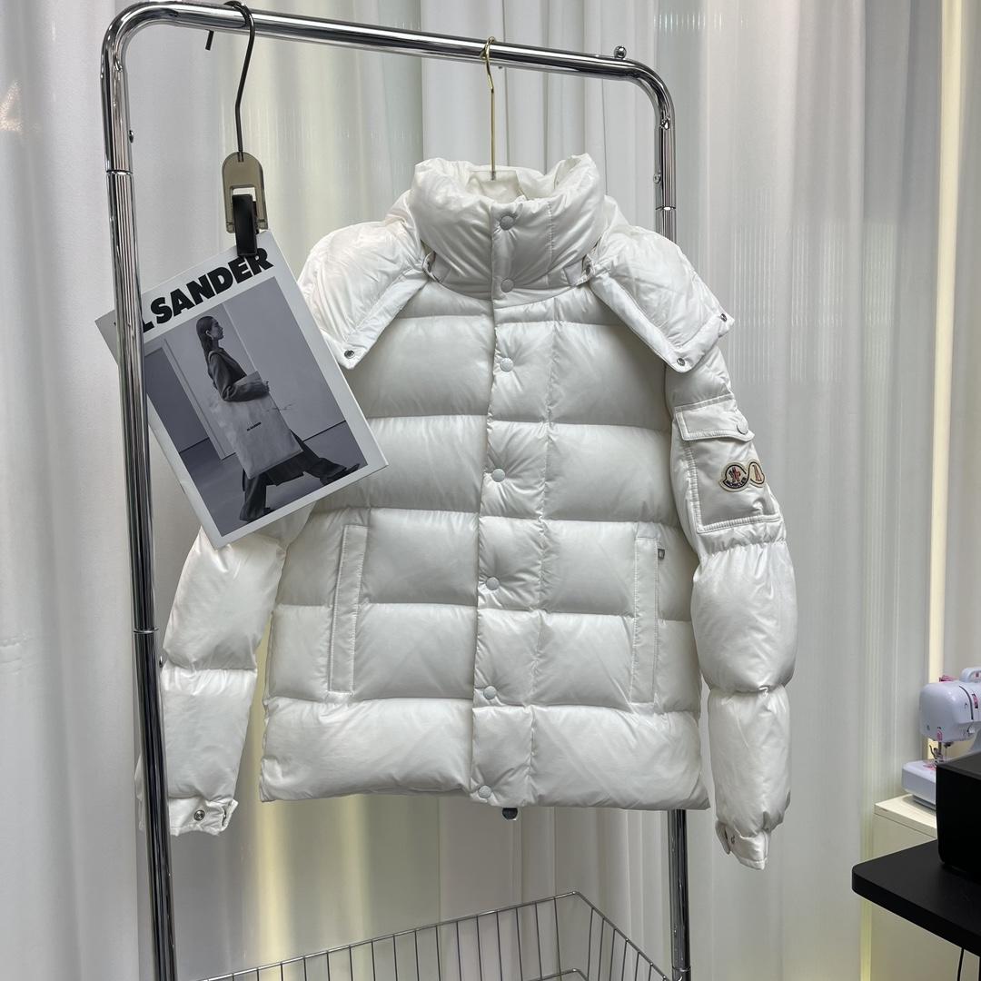 Moncler Maya 70 Short Down Jacket - DopestKickz