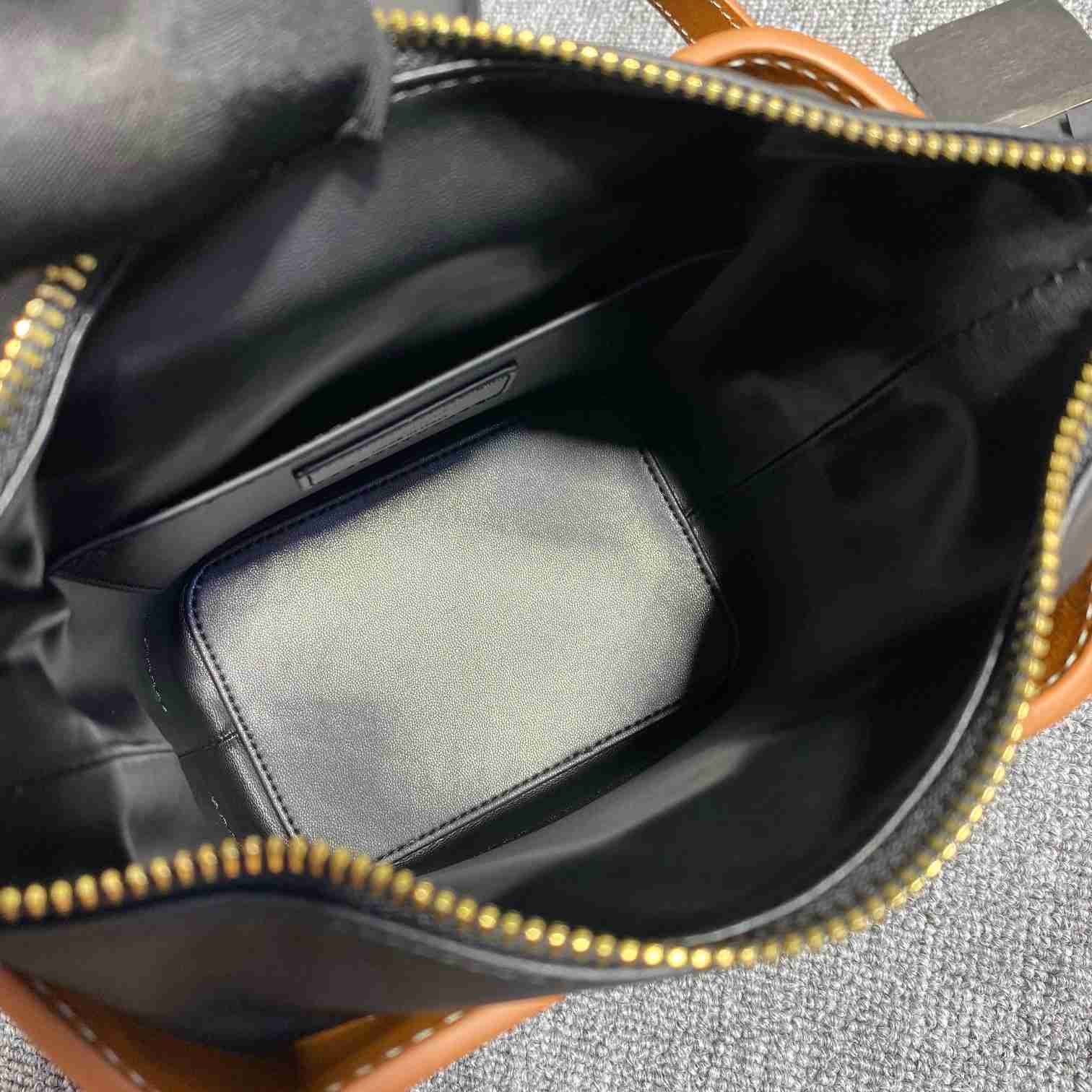 Saint Laurent Aphile Bucket Crossbody Pouch In Smooth Leather - DopestKickz