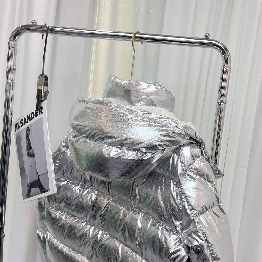 Moncler Maya 70 Short Down Jacket - DopestKickz