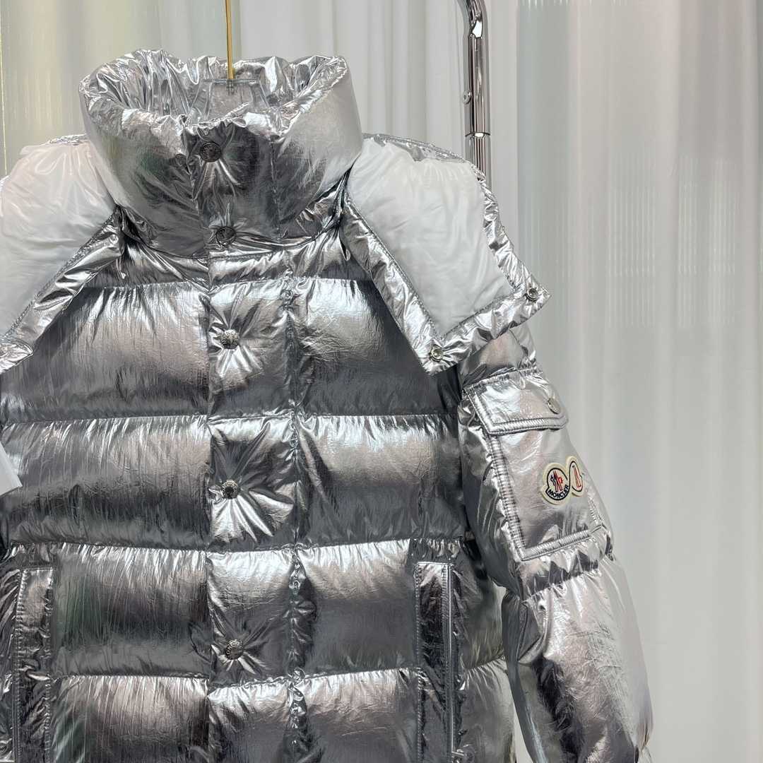 Moncler Maya 70 Short Down Jacket - DopestKickz