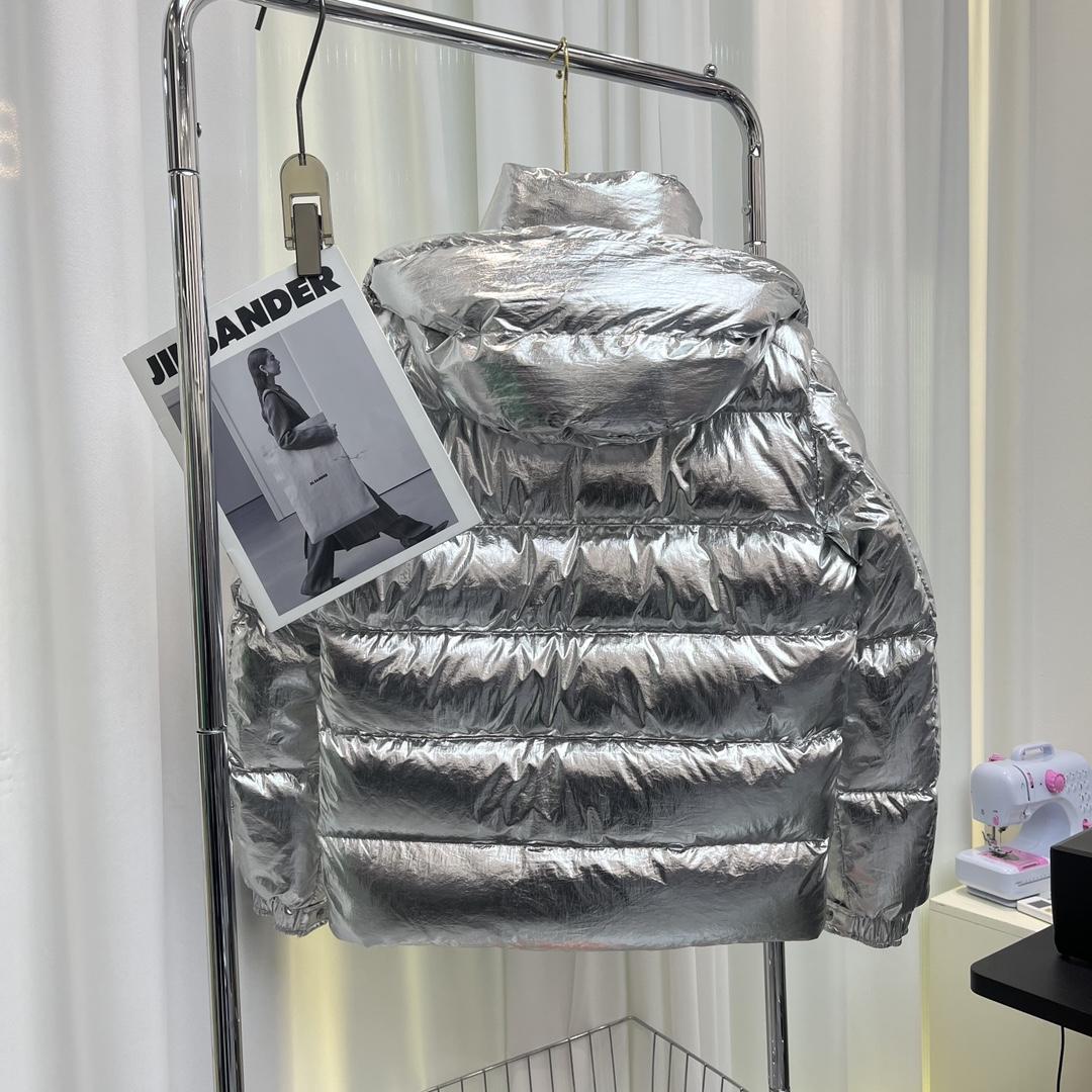 Moncler Maya 70 Short Down Jacket - DopestKickz