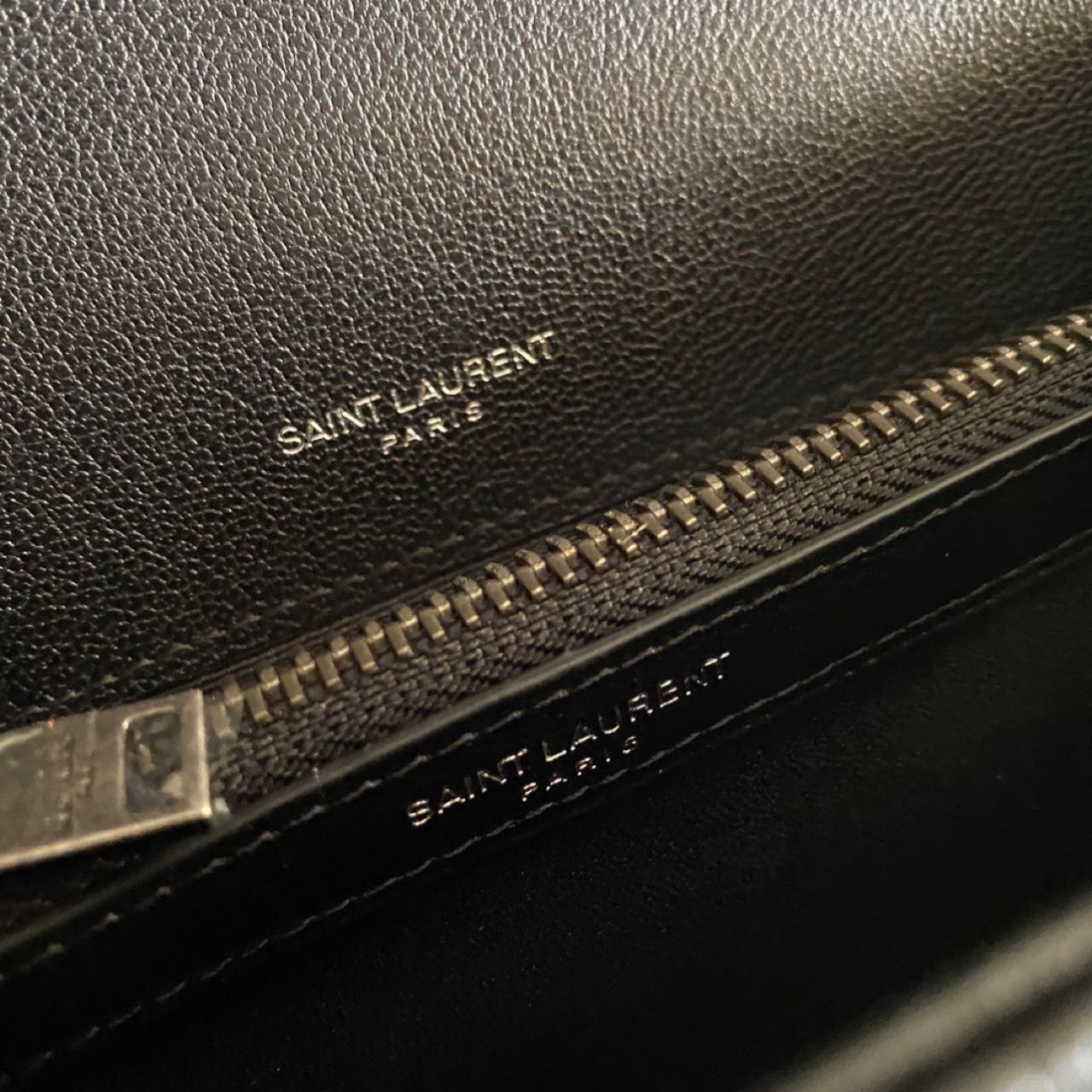 Saint Laurent College Shoulder Bag    24cm - DopestKickz