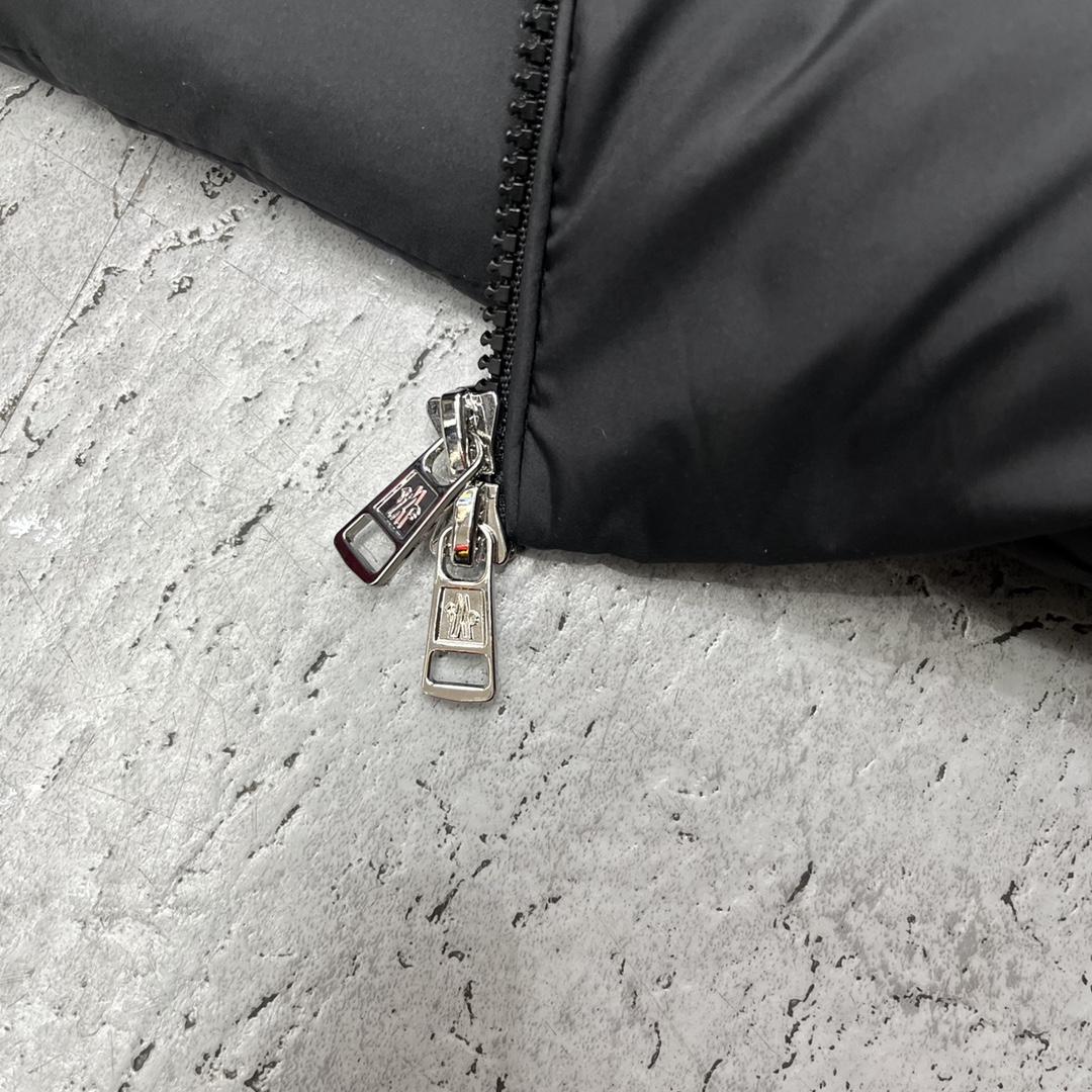 Moncler Cardamine Down Vest - DopestKickz