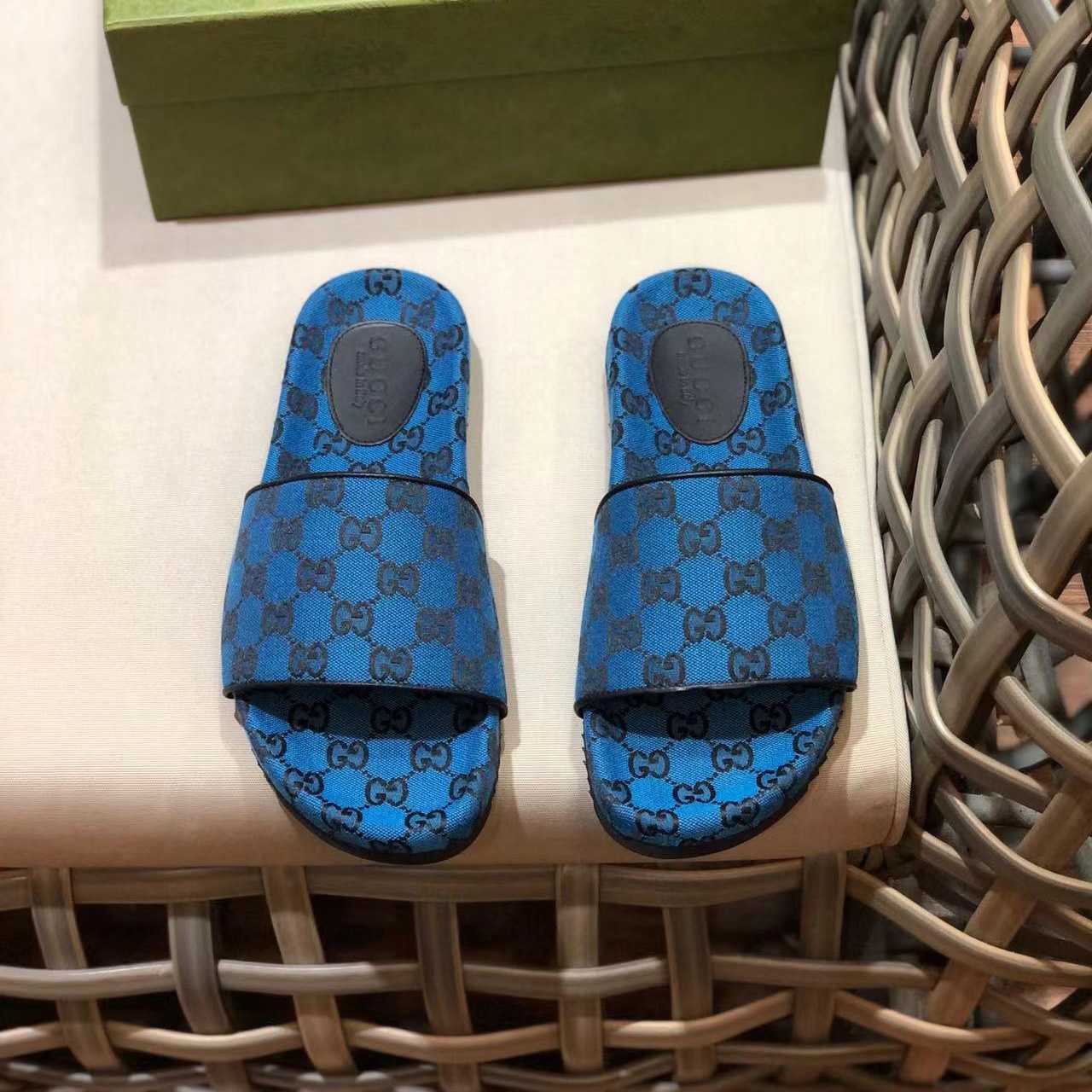 Gucci Men's GG Canvas Slide Sandal - DopestKickz